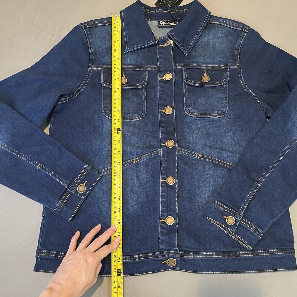 Women's DG2 Diane Gilman Denim Jacket Med Dragon Annivers Rhinestone Embroidered - Picture 4 of 9
